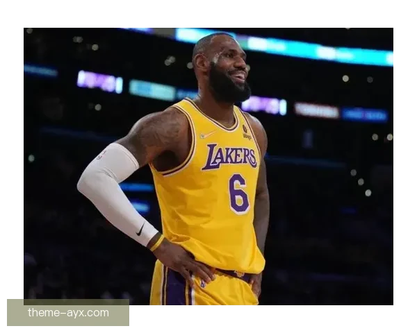 詹姆斯率湖人逆转勇士重返西部前三引热议焦点战全场轰下三双创赛季新高