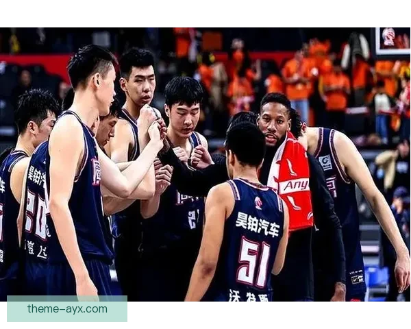 CBA联赛最新赛季焦点战球队激烈对决引发球迷热议