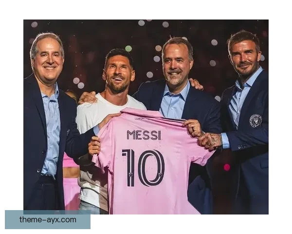 梅西携手巴萨重返诺坎普，揭幕战战术布局引发球迷热议